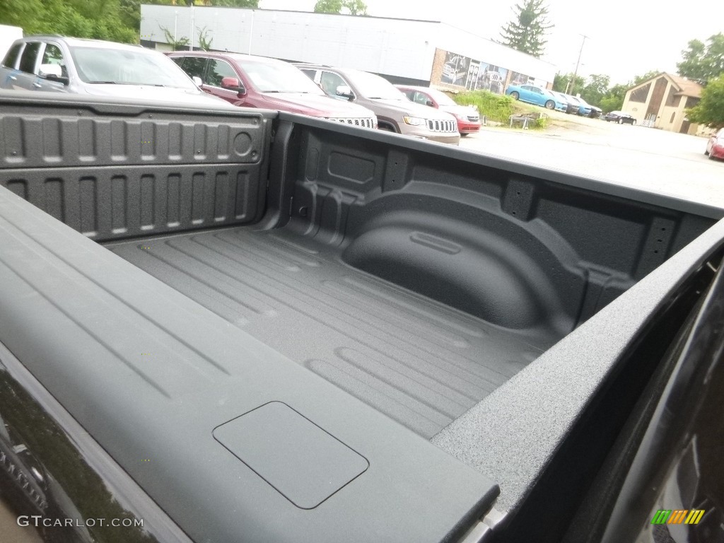 2019 1500 Tradesman Crew Cab 4x4 - Rugged Brown Pearl / Black photo #13