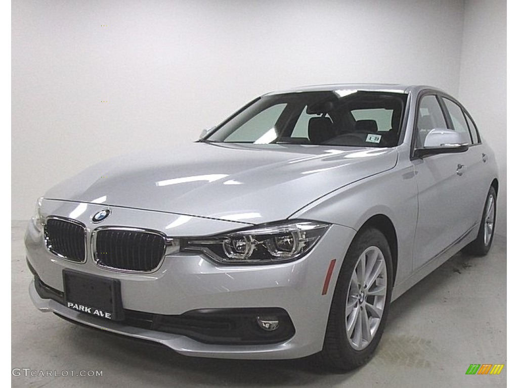 2018 3 Series 320i xDrive Sedan - Glacier Silver Metallic / Black photo #1