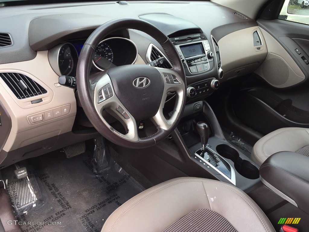 2013 Tucson GLS AWD - Cotton White / Taupe photo #10