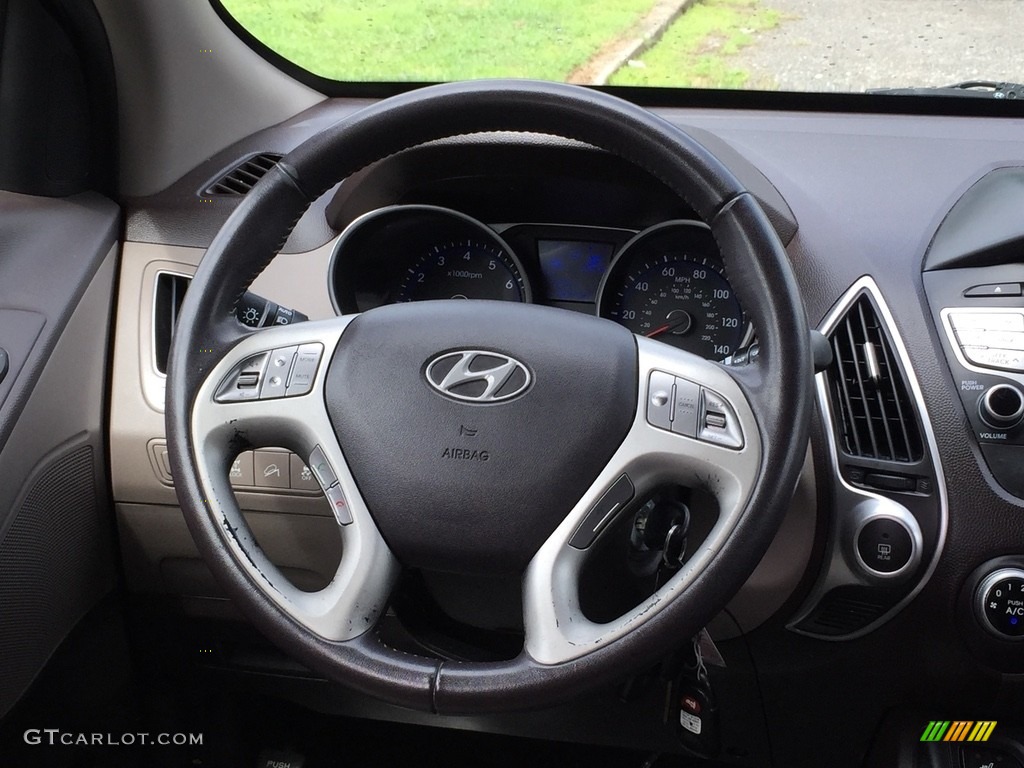 2013 Tucson GLS AWD - Cotton White / Taupe photo #16