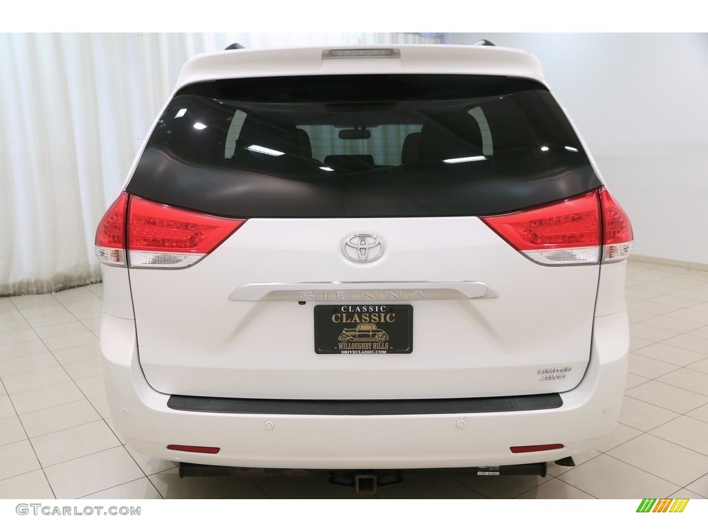 2014 Sienna Limited AWD - Blizzard White Pearl / Light Gray photo #35