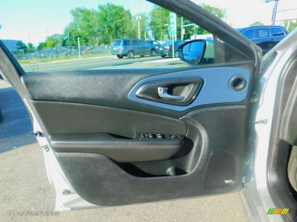 2015 200 S - Billet Silver Metallic / Black photo #9