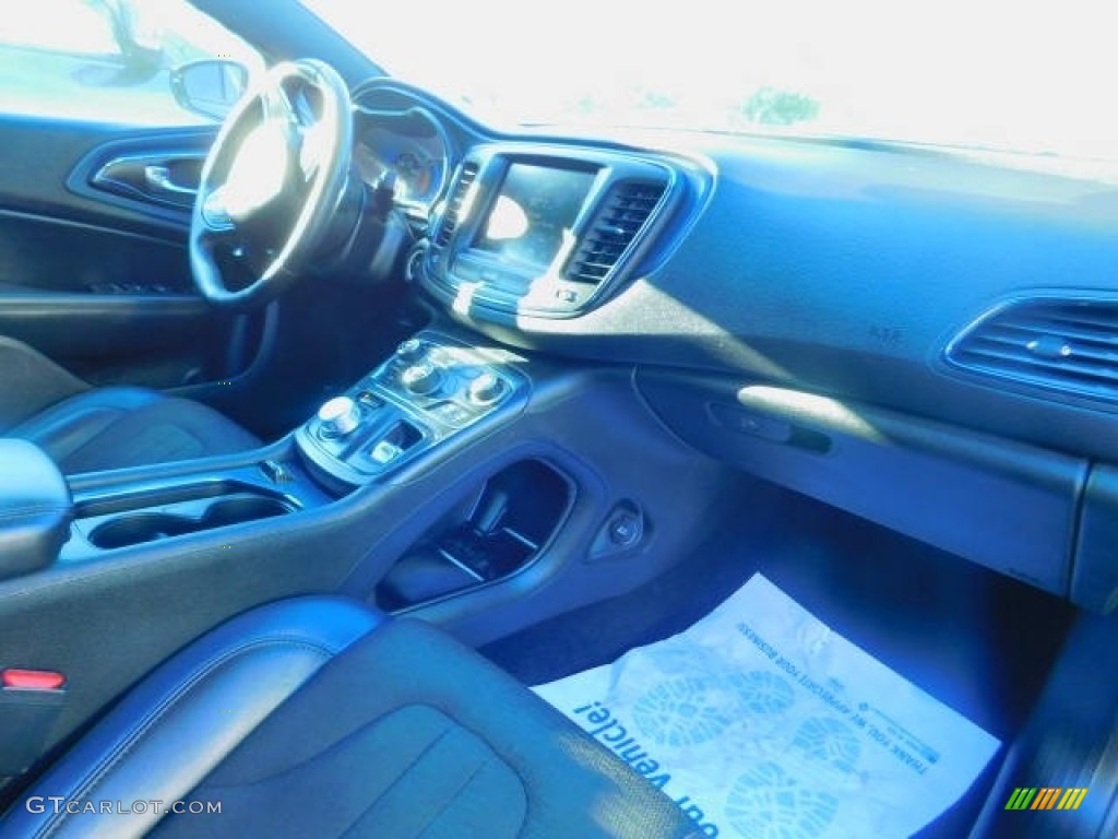 2015 200 S - Billet Silver Metallic / Black photo #26