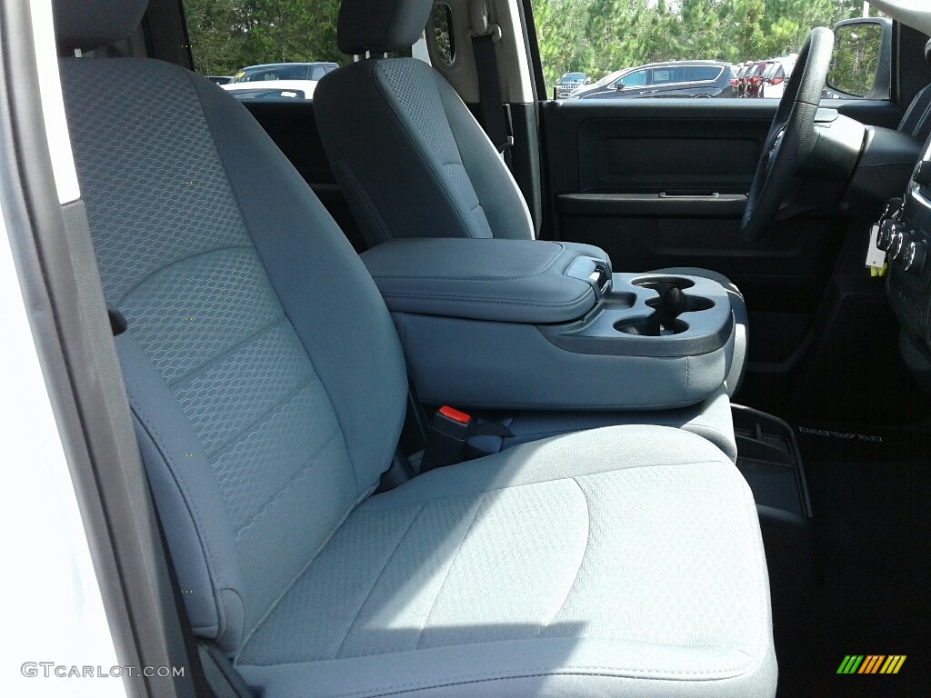 2018 1500 Express Crew Cab - Bright White / Black/Diesel Gray photo #12
