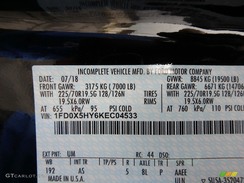 2019 F550 Super Duty Color Code UM for Black Photo #128468207