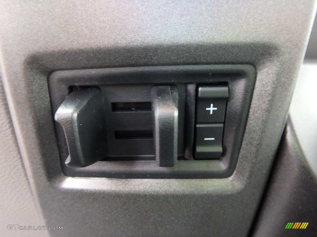2019 F550 Super Duty XL SuperCab 4x4 Chassis - Black / Earth Gray photo #18