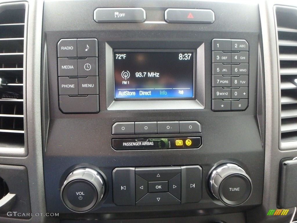 2019 Ford F550 Super Duty XL SuperCab 4x4 Chassis Controls Photo #128468352