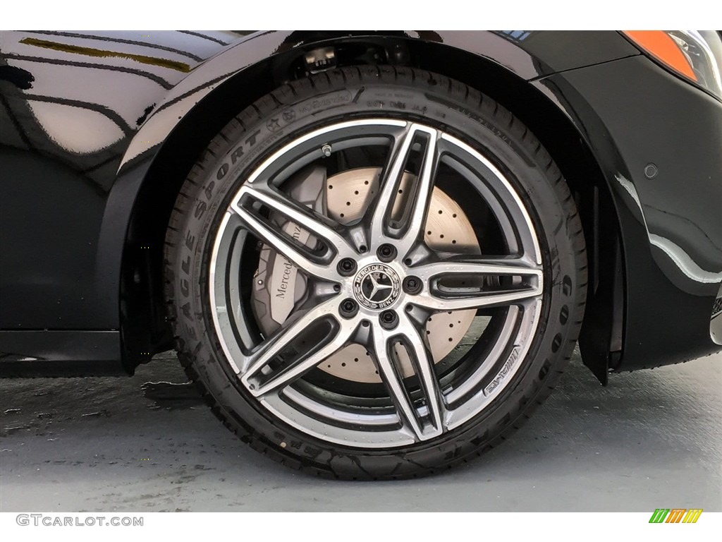 2018 E 300 Sedan - Black / Black photo #9