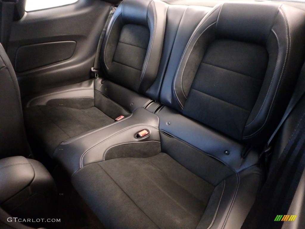 2018 Ford Mustang Shelby GT350 Rear Seat Photos