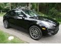 Black - Macan  Photo No. 1