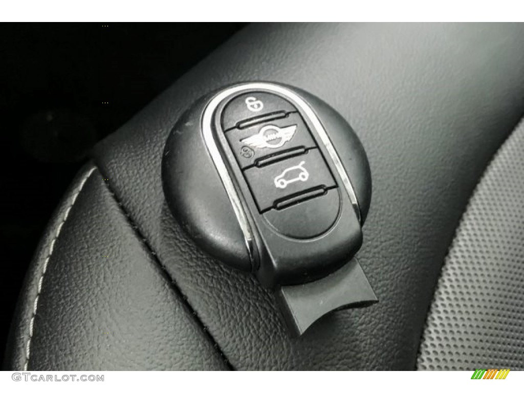2017 Clubman Cooper - Moonwalk Grey Metallic / Carbon Black photo #11