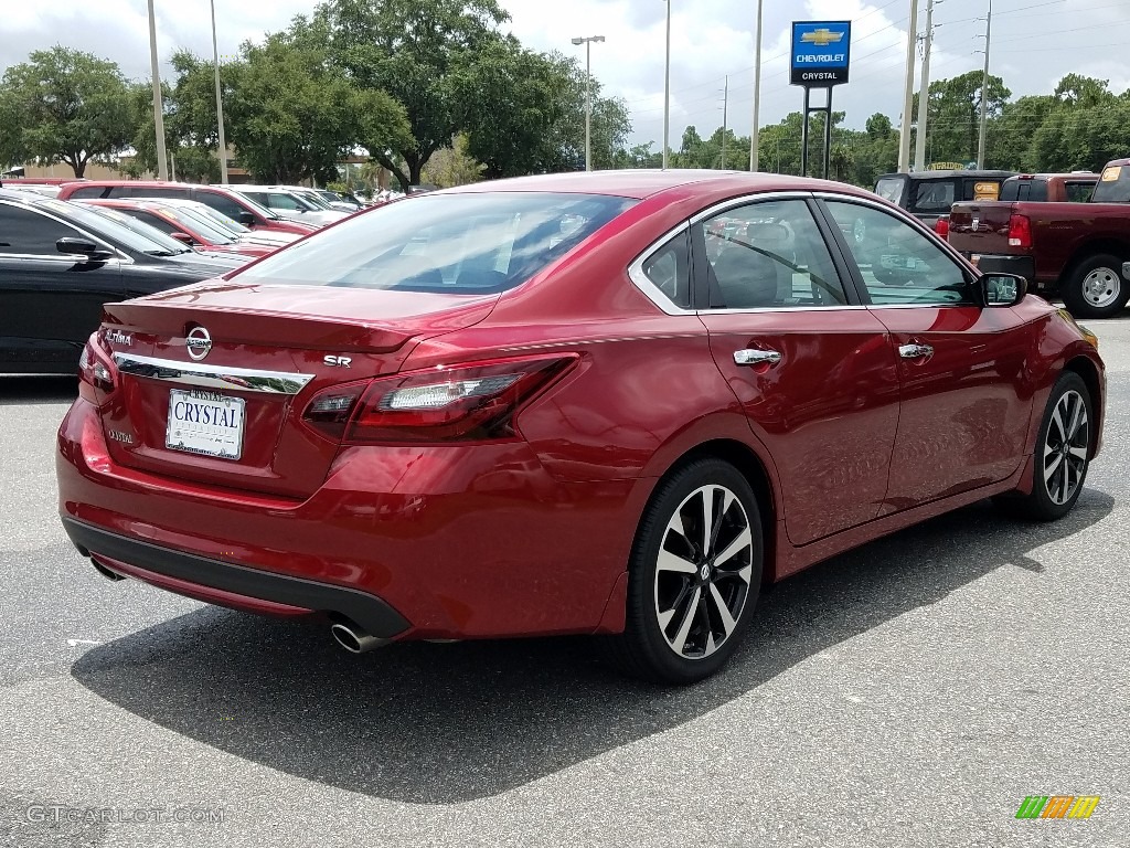 2018 Altima 2.5 SR - Scarlet Ember / Charcoal photo #5