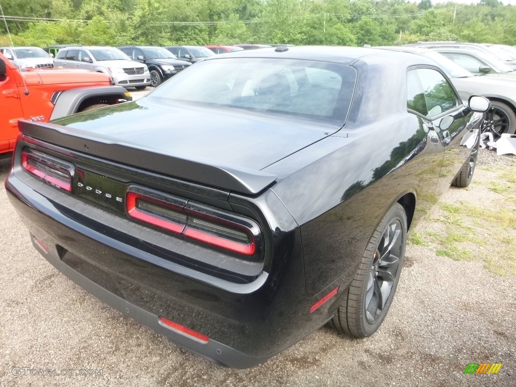 2018 Challenger R/T - Pitch Black / Black photo #5