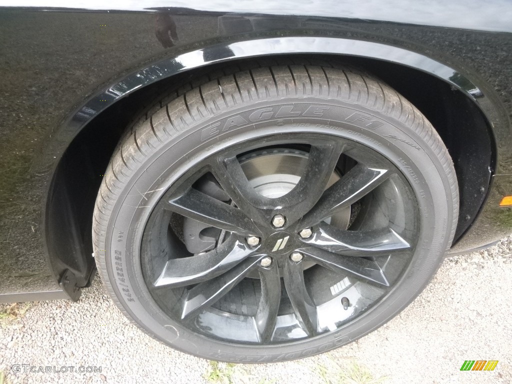 2018 Challenger R/T - Pitch Black / Black photo #9