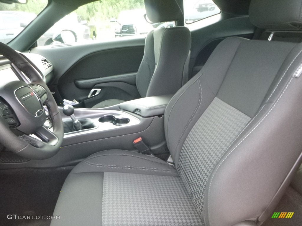 2018 Challenger R/T - Pitch Black / Black photo #16