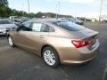 2018 Sandy Ridge Metallic Chevrolet Malibu LT  photo #3