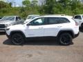 Bright White - Cherokee Trailhawk 4x4 Photo No. 2