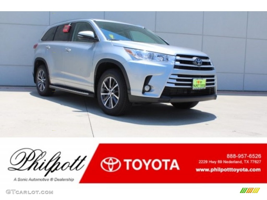 Celestial Silver Metallic Toyota Highlander