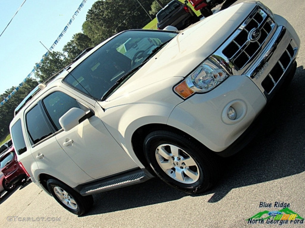 2012 Escape Limited V6 - White Suede / Charcoal Black photo #32