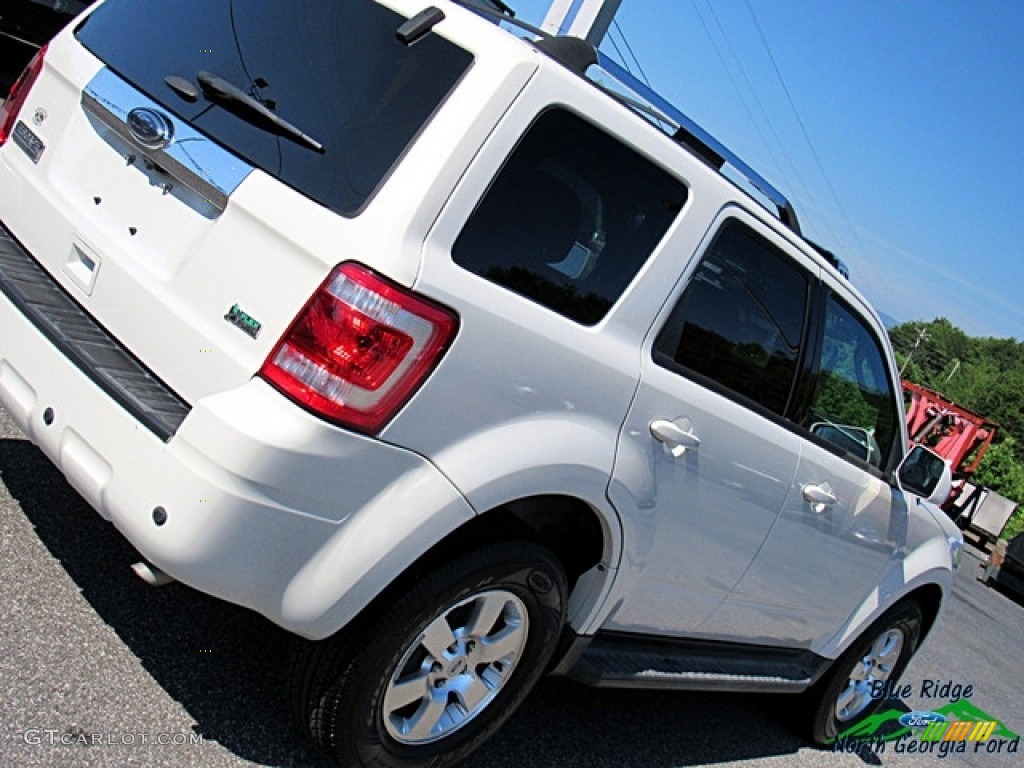 2012 Escape Limited V6 - White Suede / Charcoal Black photo #33