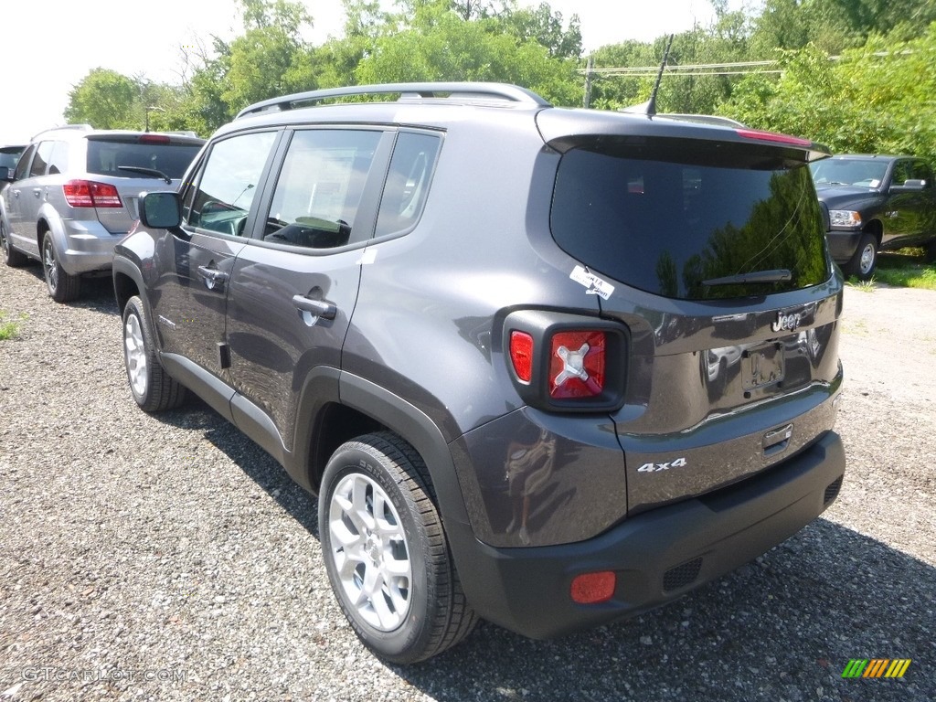 2018 Renegade Latitude 4x4 - Granite Crystal Metallic / Black photo #3