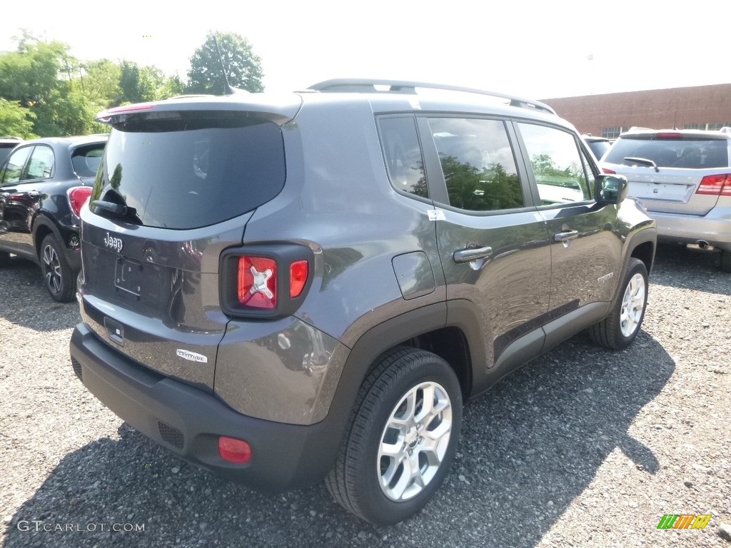 2018 Renegade Latitude 4x4 - Granite Crystal Metallic / Black photo #5