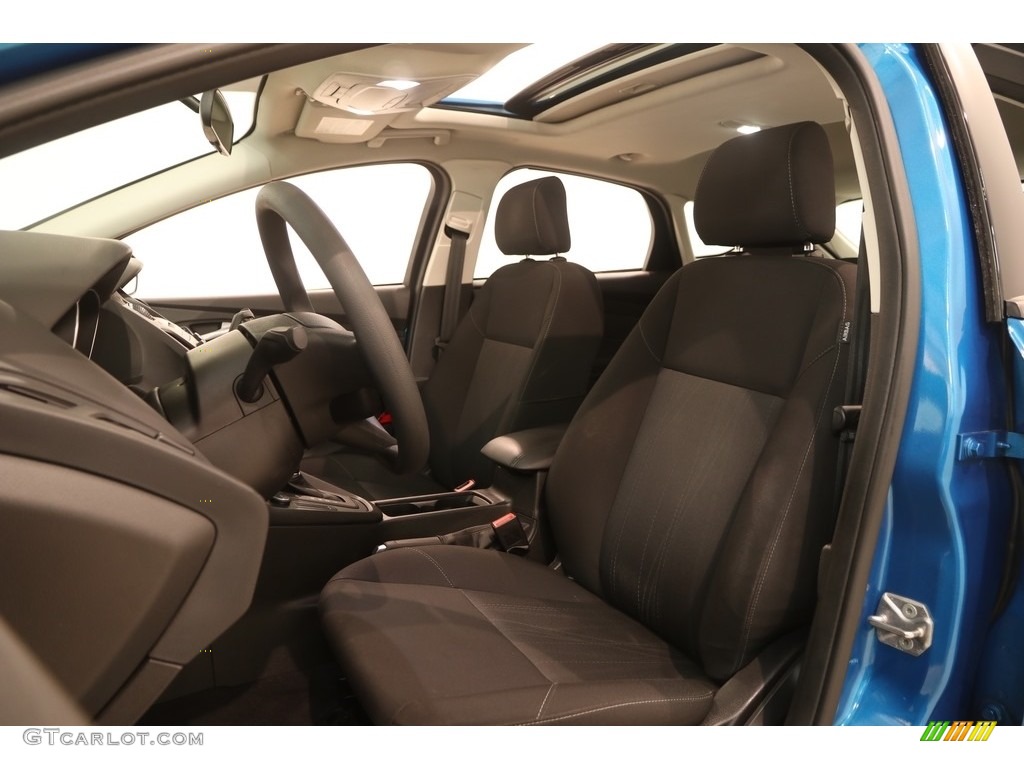 2015 Focus SE Hatchback - Blue Candy Metallic / Charcoal Black photo #5