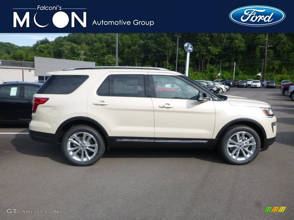 2018 Explorer XLT 4WD - Platinum Dune / Ebony Black photo #1