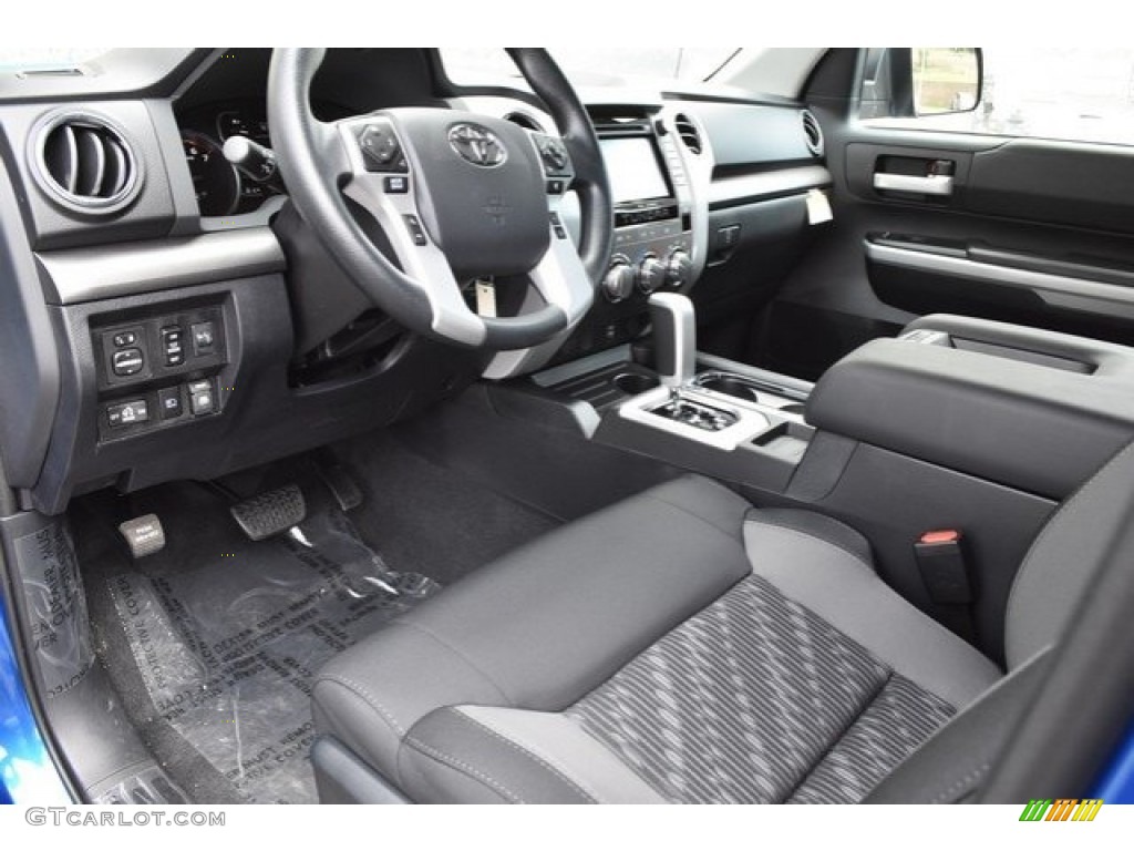 2018 Tundra SR5 CrewMax 4x4 - Blazing Blue Pearl / Black photo #5