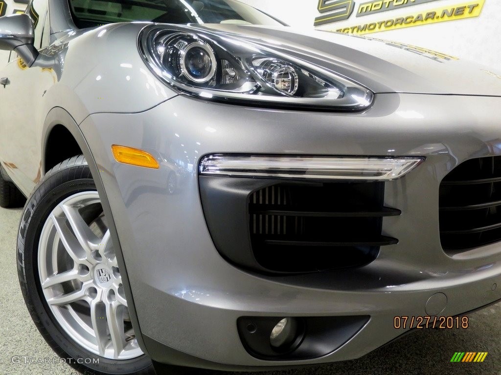 2017 Cayenne S - Palladium Metallic / Black photo #6