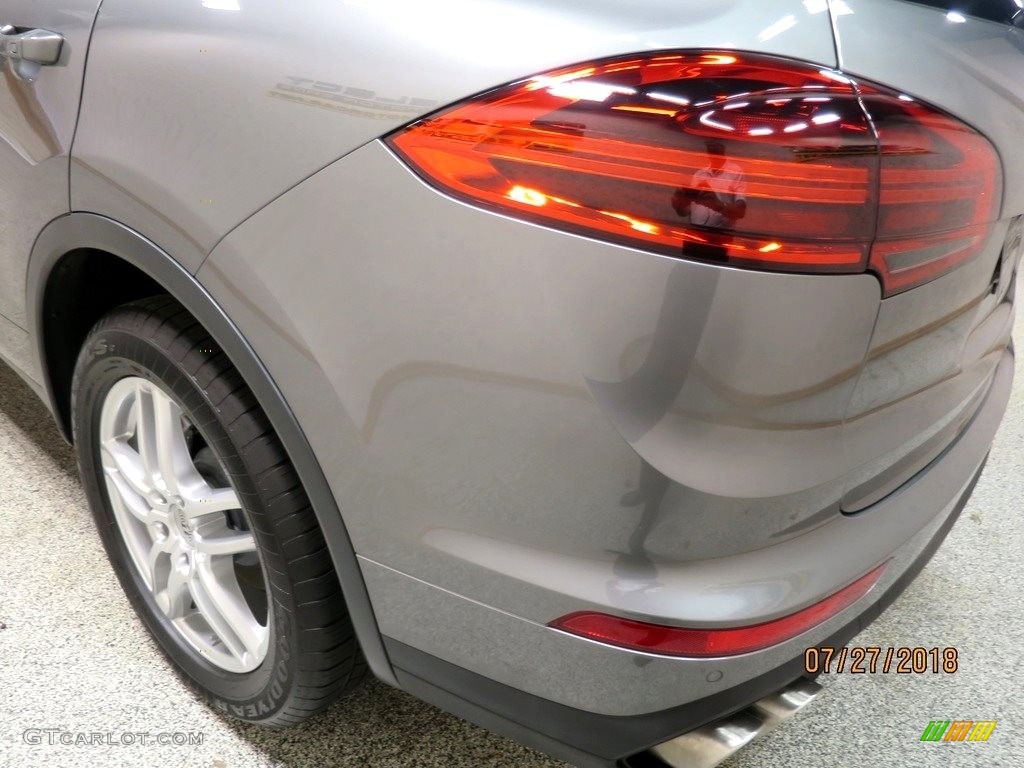 2017 Cayenne S - Palladium Metallic / Black photo #9