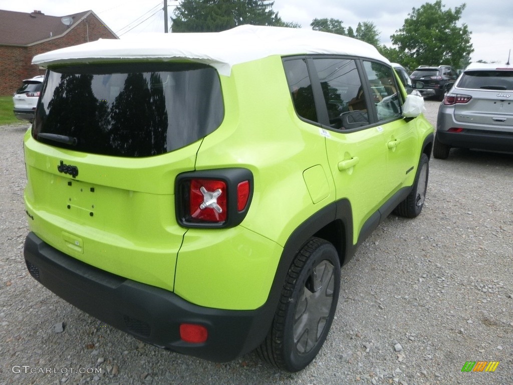 2018 Renegade Latitude 4x4 - Hypergreen / Black photo #6