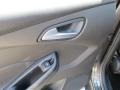 Magnetic - Focus SE Sedan Photo No. 7