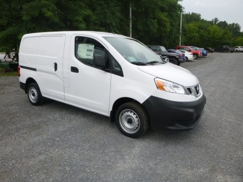 2018 Nissan NV200 S Data, Info and Specs