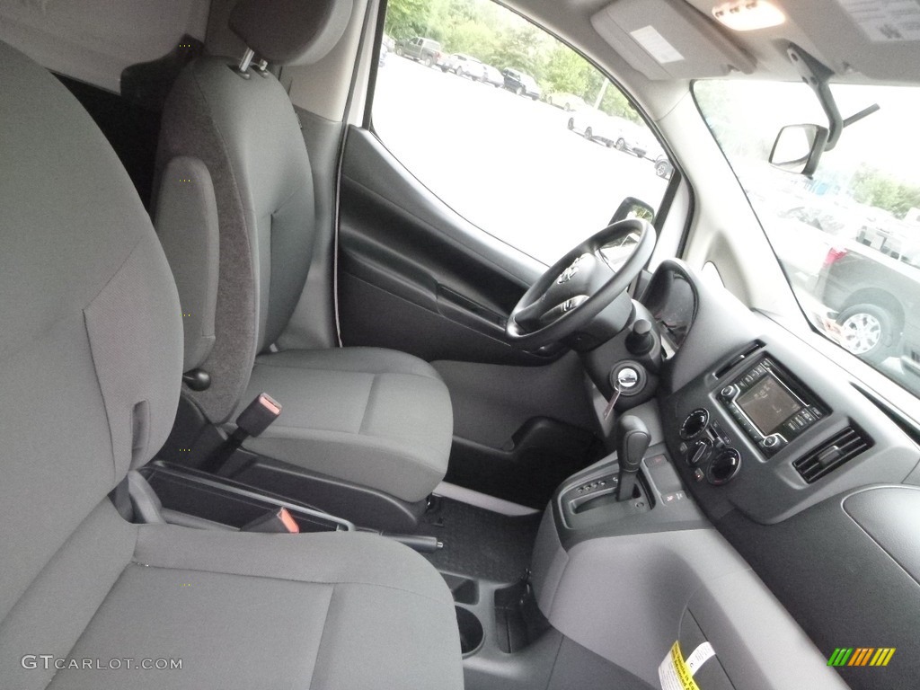 2018 Nissan NV200 S Front Seat Photos