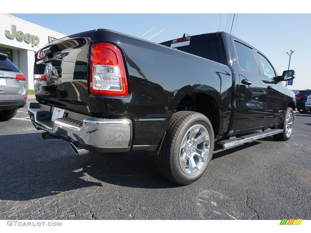 2019 1500 Big Horn Crew Cab - Diamond Black Crystal Pearl / Black/Diesel Gray photo #13