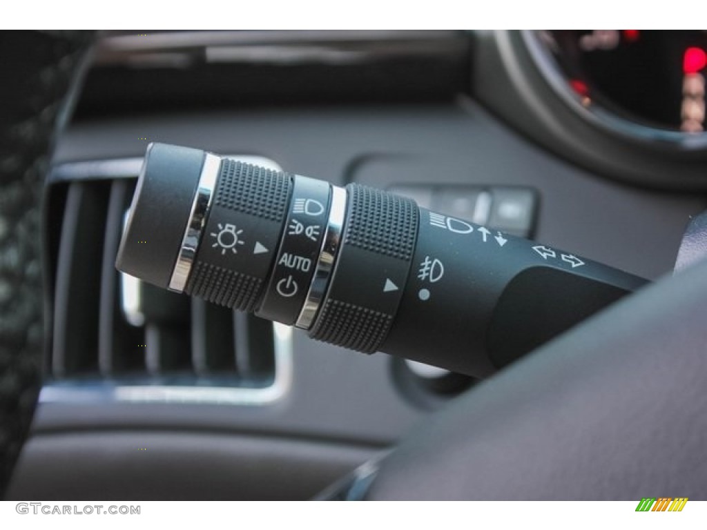 2014 Cadillac CTS -V Coupe Controls Photo #128533424