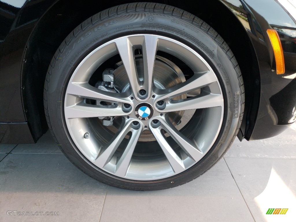 2018 3 Series 330i xDrive Sedan - Jet Black / Black photo #5