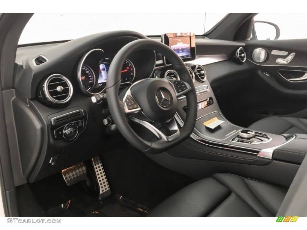 2018 Mercedes-Benz GLC 300 4Matic Black Dashboard Photo #128535282