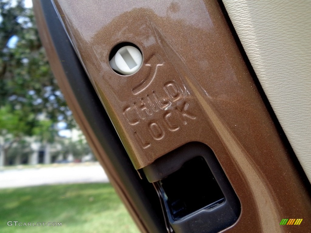 2010 XC60 T6 AWD - Terra Bronze Metallic / Sandstone/Espresso photo #27