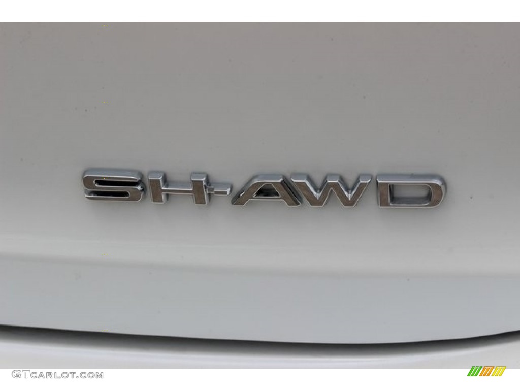 2018 Acura MDX Advance SH-AWD Marks and Logos Photos