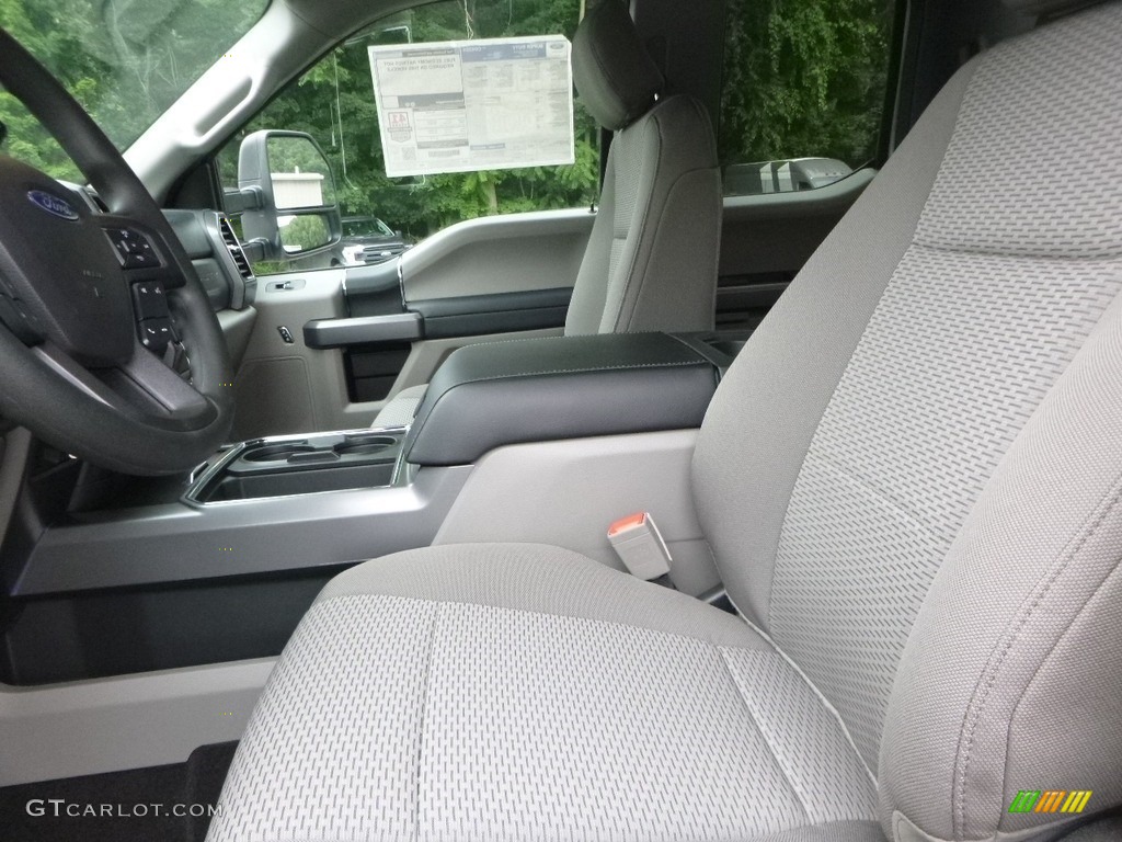 Earth Gray Interior 2019 Ford F250 Super Duty XLT SuperCab 4x4 Photo #128544111