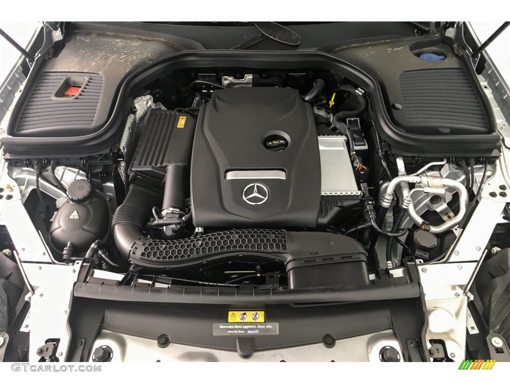 2018 Mercedes-Benz GLC 300 4Matic Engine Photos