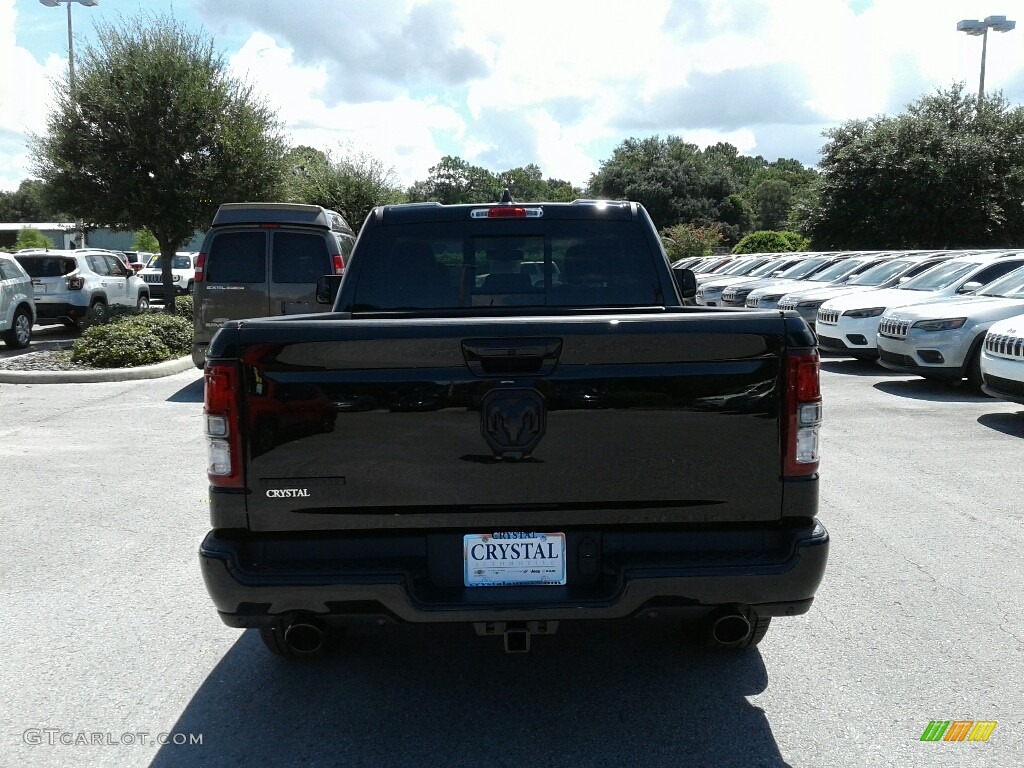 2019 1500 Big Horn Quad Cab - Diamond Black Crystal Pearl / Black/Diesel Gray photo #4