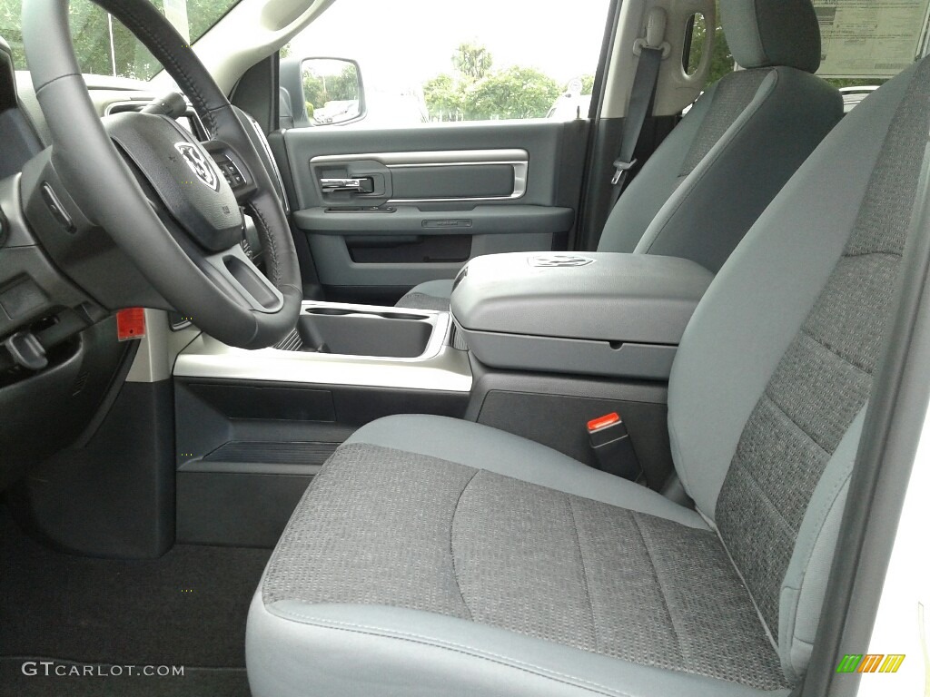 Black/Diesel Gray Interior 2018 Ram 2500 Big Horn Mega Cab 4x4 Photo #128555182