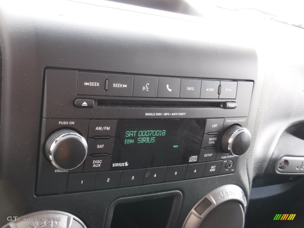 2017 Wrangler Willys Wheeler 4x4 - Black / Black photo #18