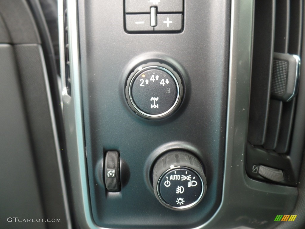 2019 Chevrolet Silverado 2500HD LTZ Crew Cab 4WD Controls Photo #128561191