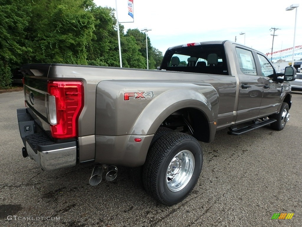 2019 F350 Super Duty XLT Crew Cab 4x4 - Stone Gray Metallic / Earth Gray photo #3