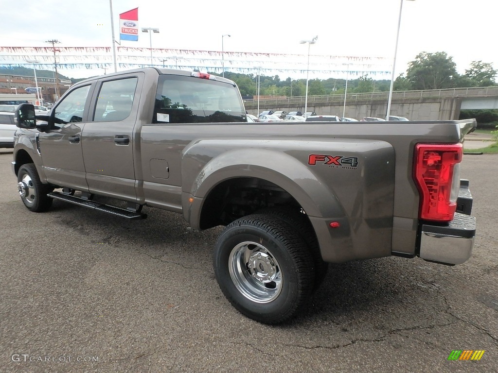 2019 F350 Super Duty XLT Crew Cab 4x4 - Stone Gray Metallic / Earth Gray photo #5