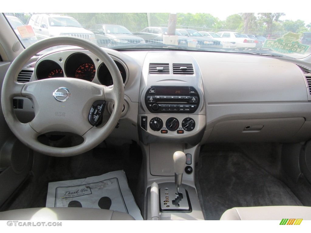 2003 Altima 2.5 S - Sheer Silver Metallic / Frost photo #11